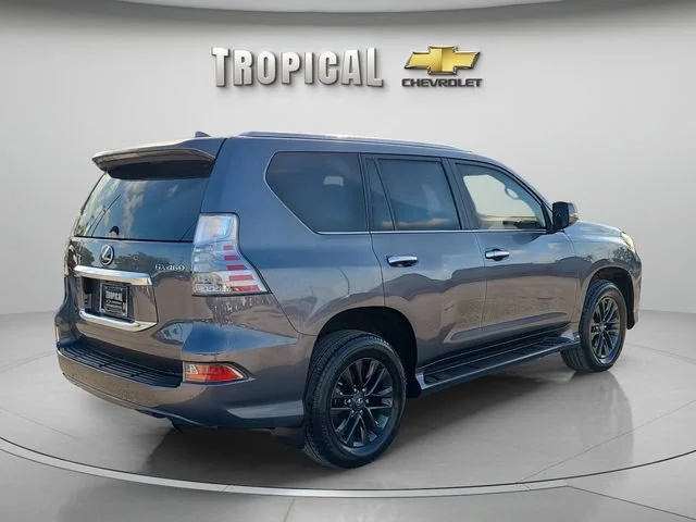 Used 2023 Gray Lexus GX 460 Premium image 3