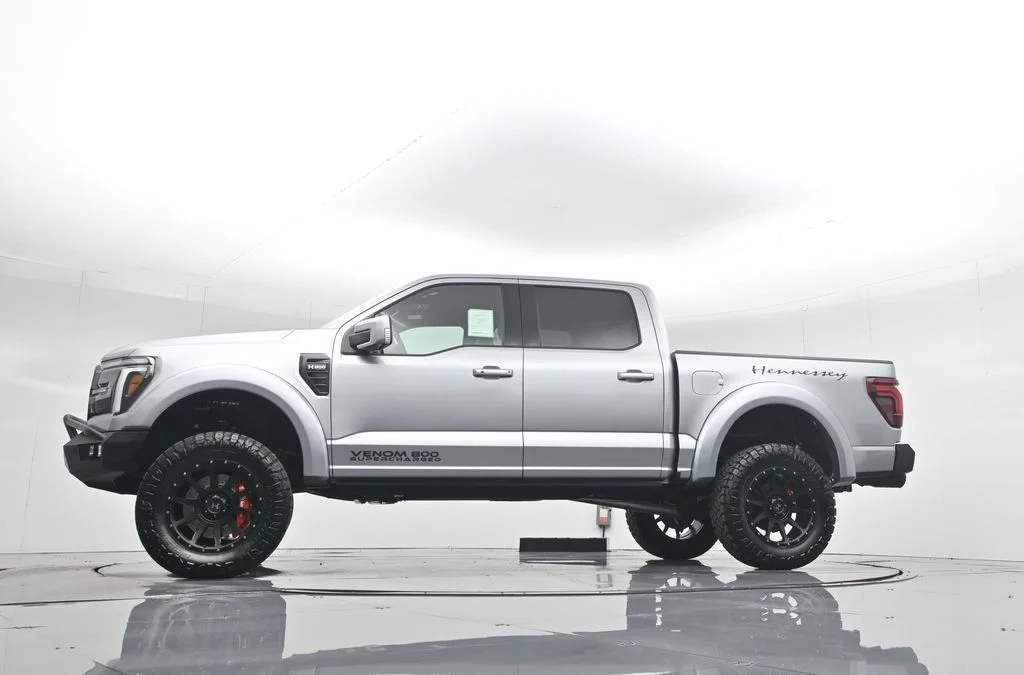 New 2025 Iconic Silver Metallic Ford Lariat image 61