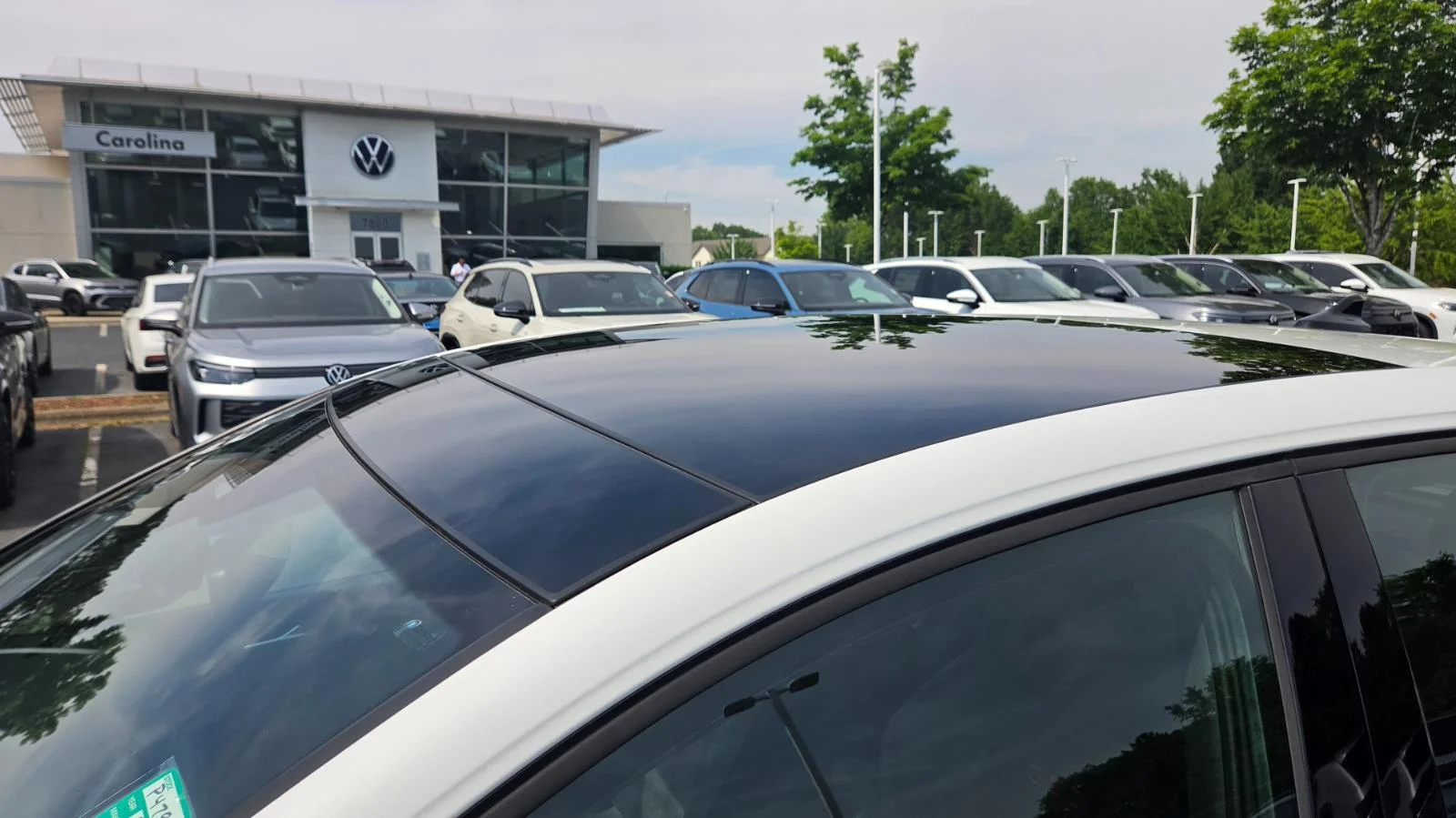 Used 2023 Opal White Pearl Volkswagen Autobahn image 16