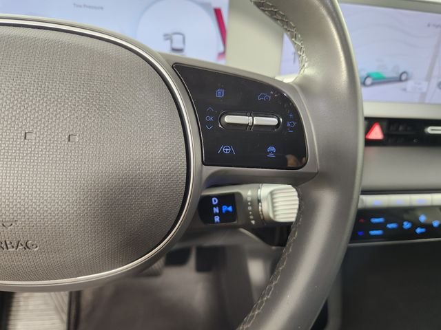 Used 2024 Black Hyundai SE image 24