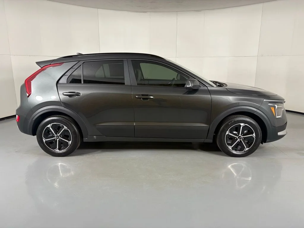 New 2026 Gray Kia EX image 9