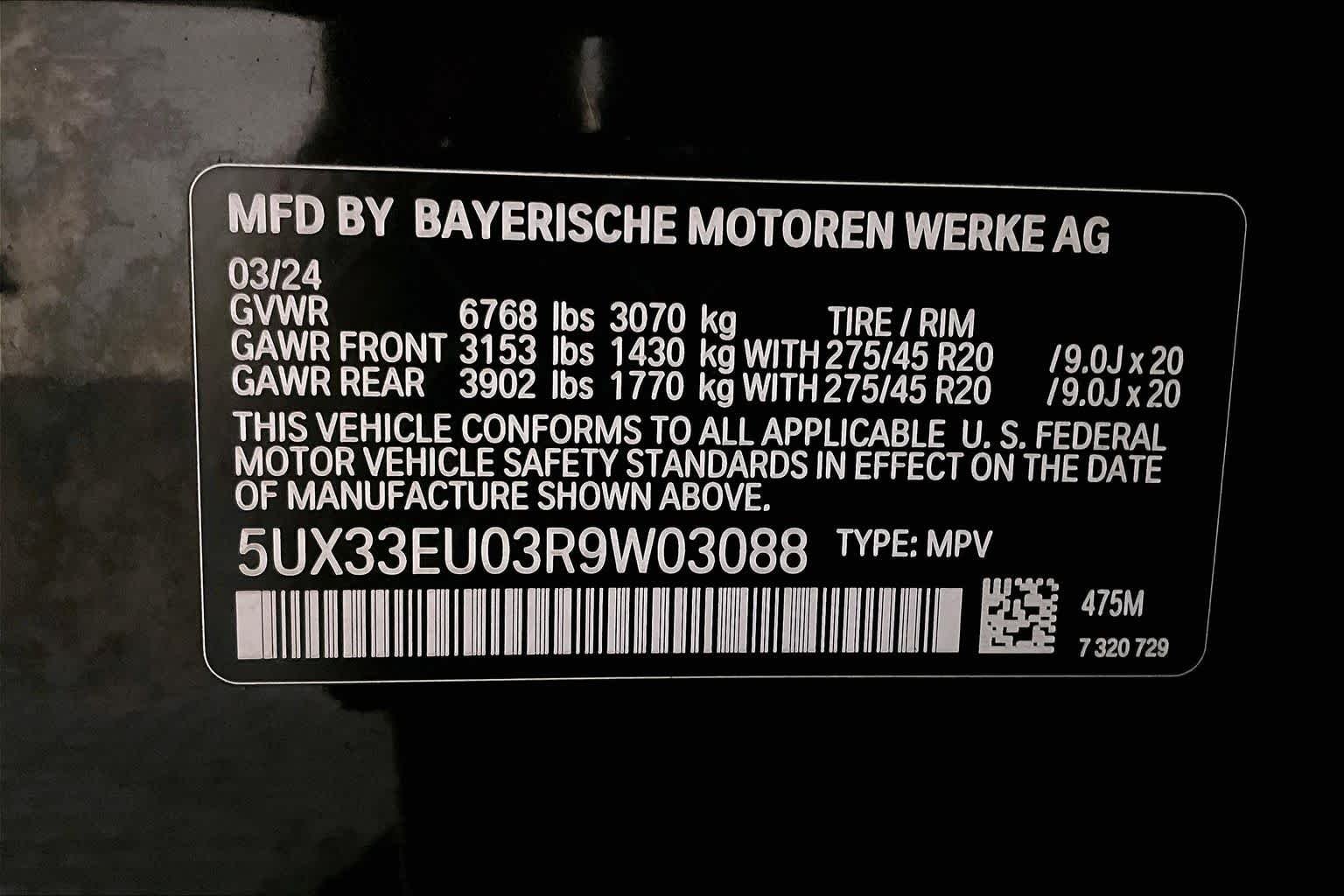 Certified Used 2024 Black Sapphire Metallic BMW M60i image 33