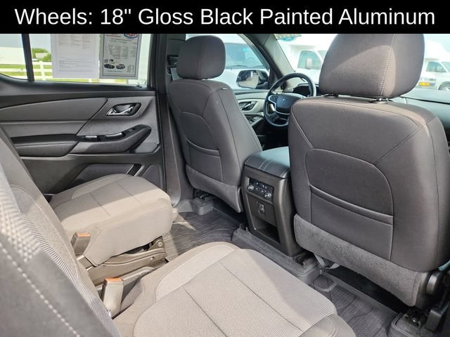 Used 2023 MOSAIC BLACK METALLIC Chevrolet LT Cloth image 29