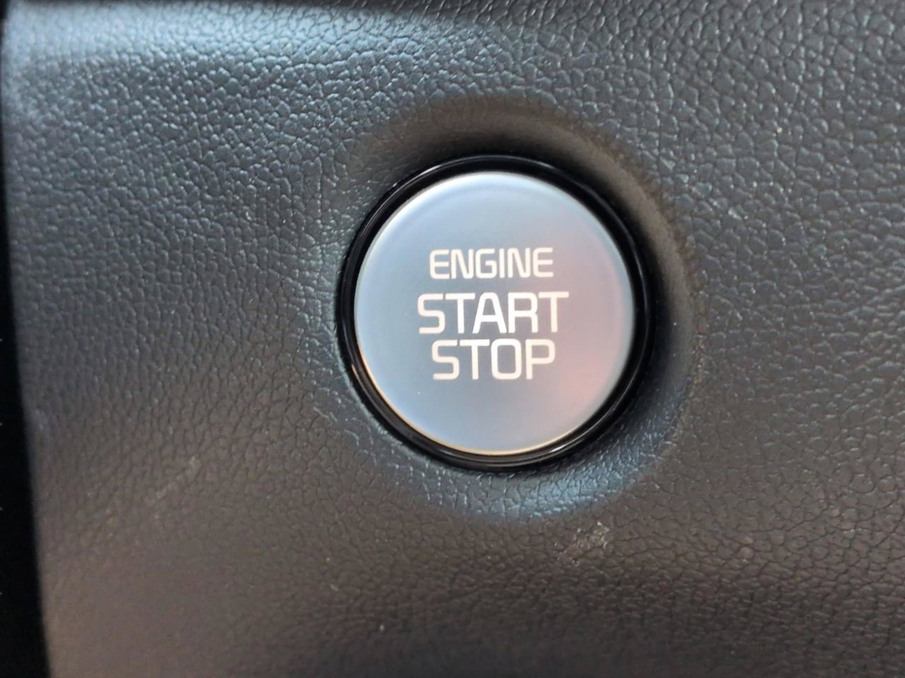 New 2026 Glacial White Kia S image 29