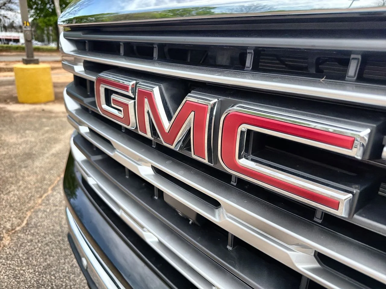New 2026 Onyx Black GMC SLE image 26