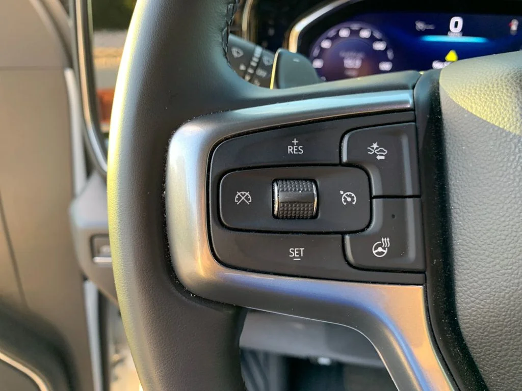 Used 2025 White Chevrolet LT Trail Boss image 27