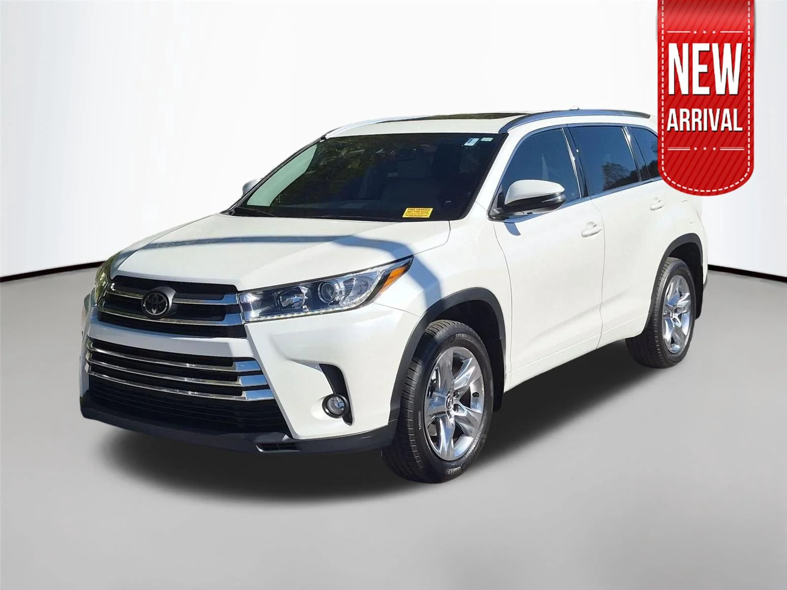 Used 2018 Blizzard Pearl Toyota Limited image 1