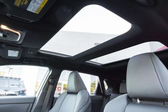 Certified Used 2023 WIND CHILL PEARL* Toyota  image 14