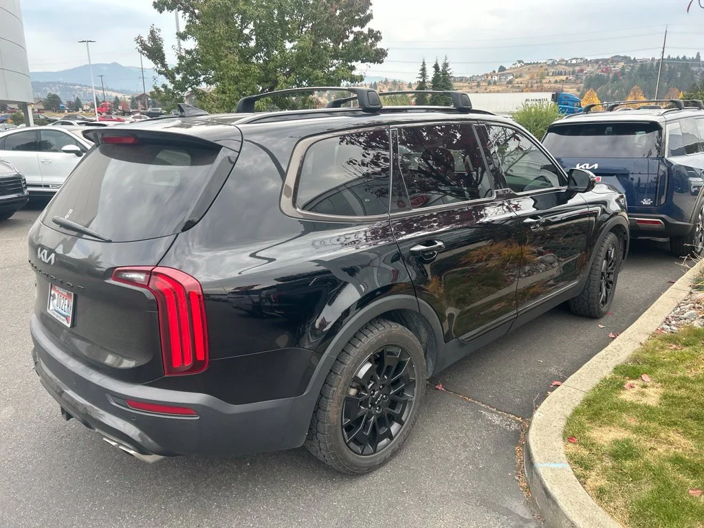 Used 2022 Black Kia SX image 3