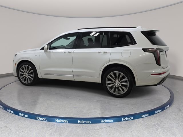 Used 2020 White Cadillac Sport image 9