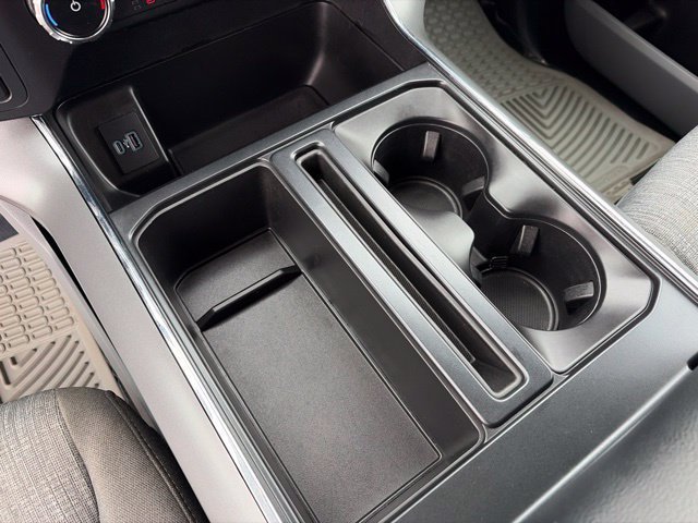 Used 2022 White Ford XL image 30
