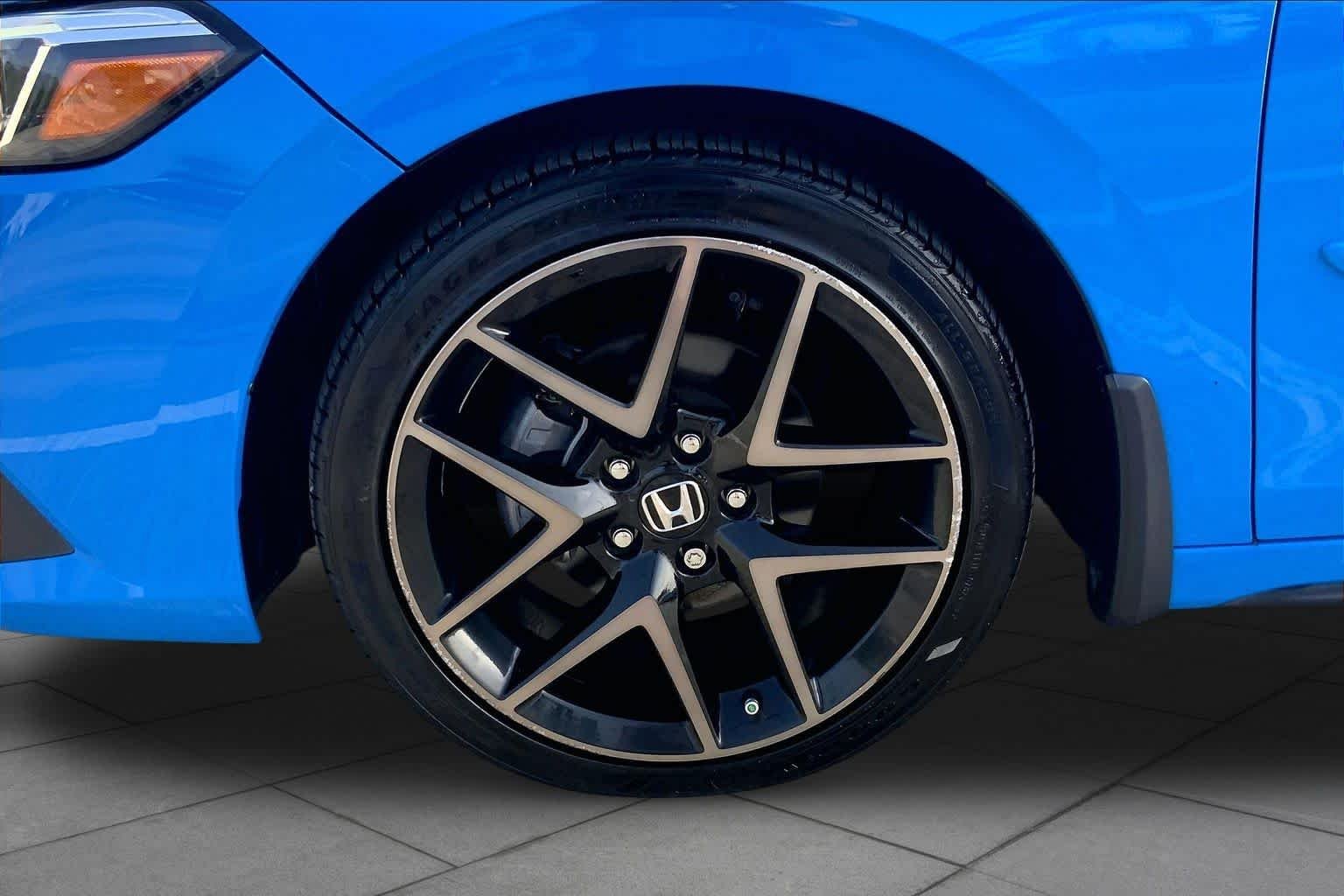 Used 2022 Boost Blue Pearl Honda Sport Touring image 9