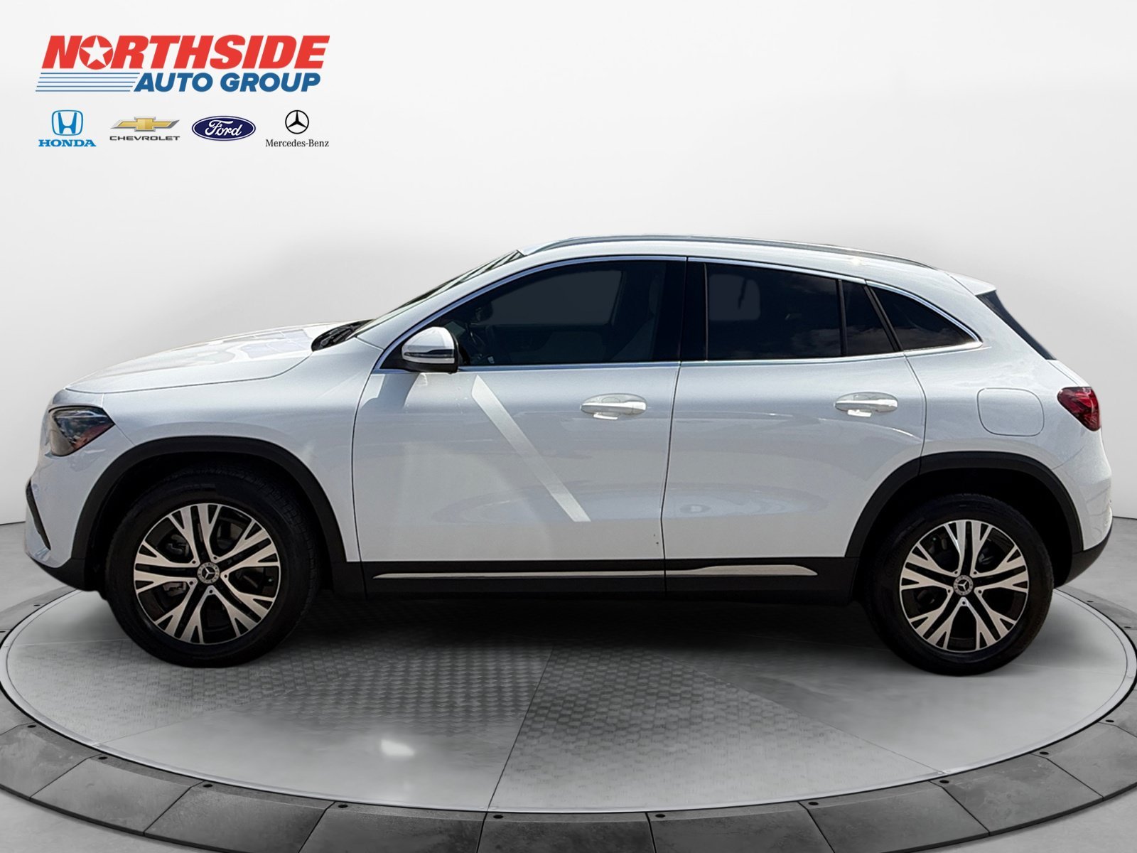 Used 2026 Polar White Mercedes-Benz GLA 250 image 4