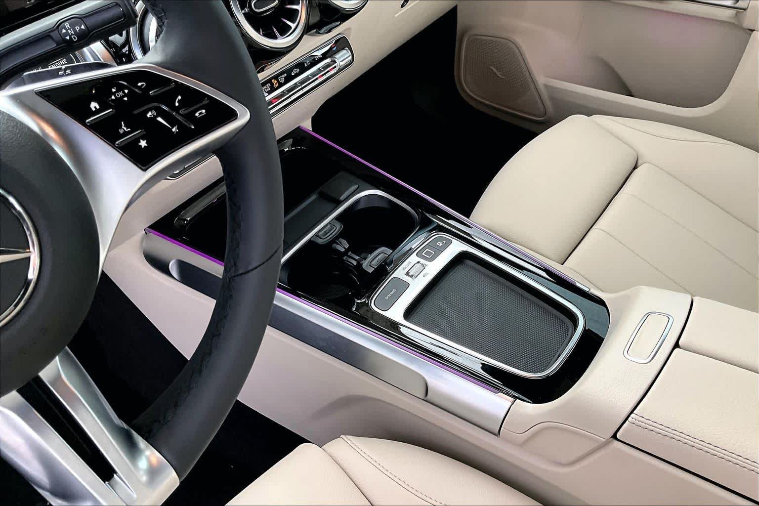 New 2026 Polar White Mercedes-Benz GLB 250 image 11