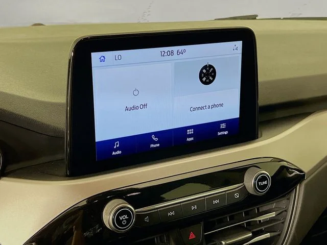 Used 2020 Oxford White Ford SE image 16