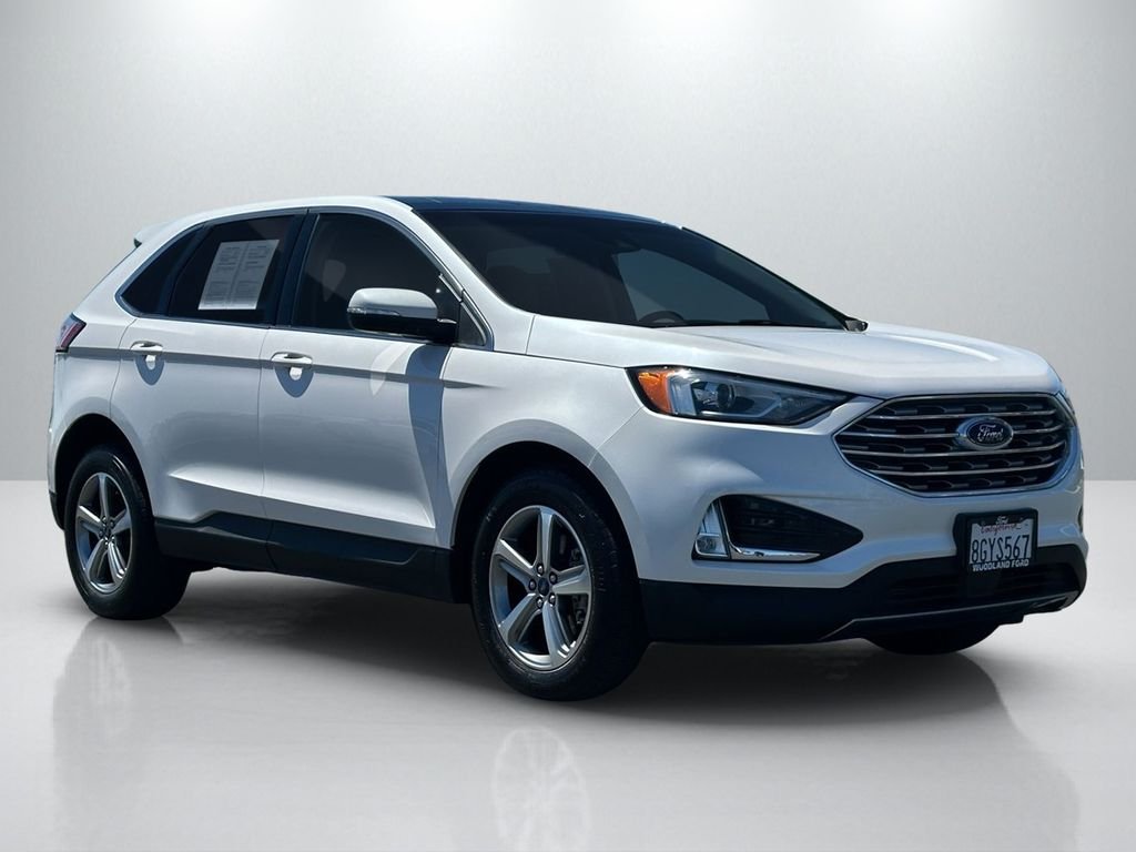 2019 Ford Edge SEL's photo