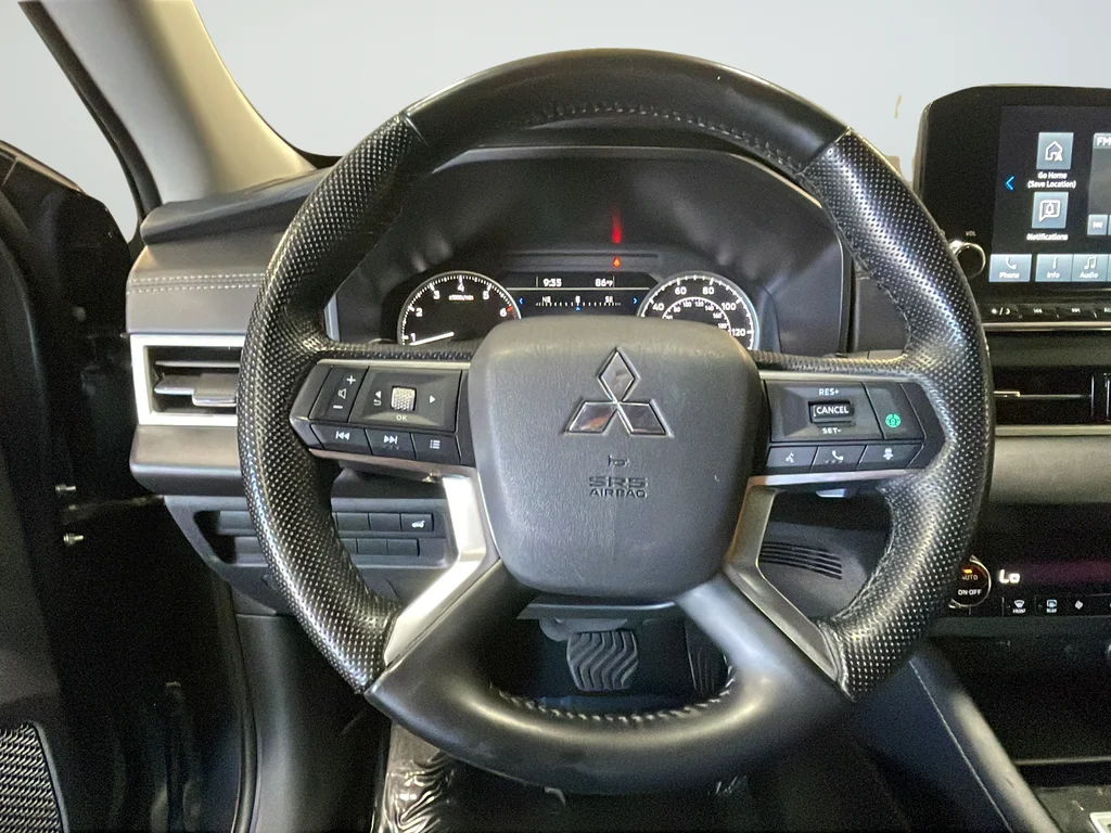 Used 2024 Gray Mitsubishi SE image 38