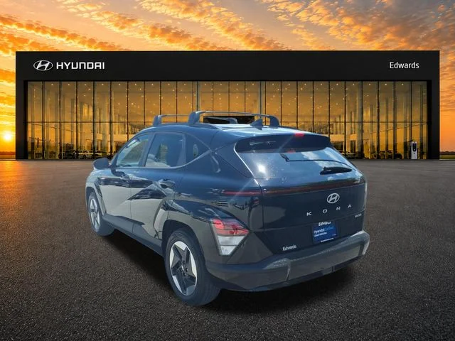 Used 2024 Black Hyundai SEL image 9