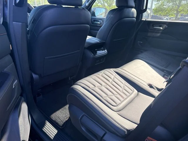 2025 Nissan Armada PRO-4X - Photo 16