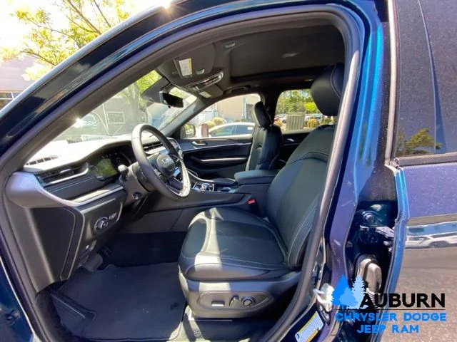 New 2026 Fathom Blue Pearlcoat Jeep Limited image 36