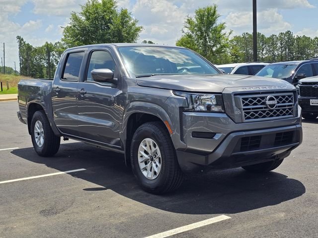 Used 2024 Gray Nissan SV image 6