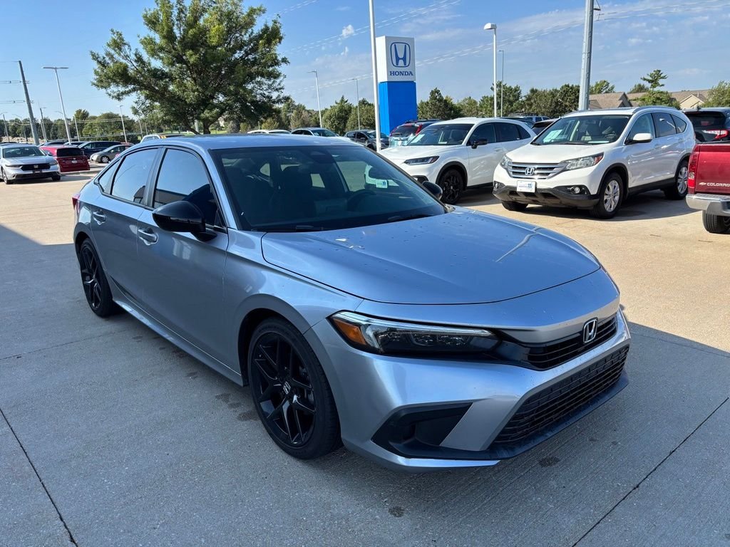 Certified Used 2024 Lunar Silver Metallic Honda Sport image 3
