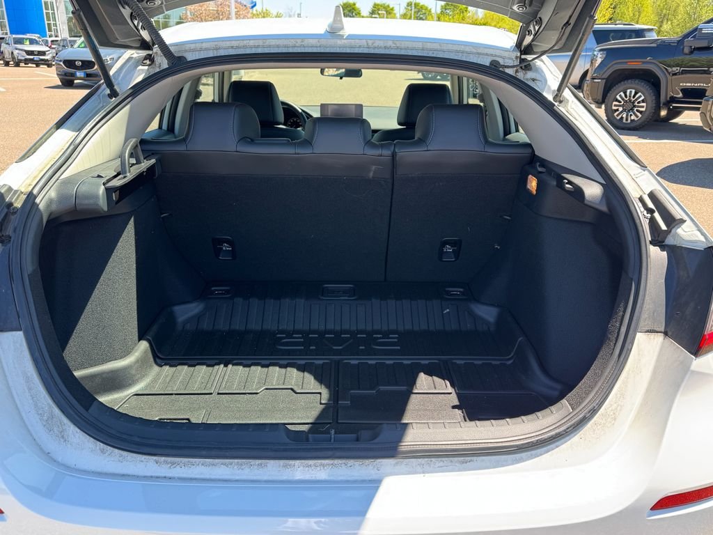 2024 Honda Civic Hatchback EX-L - Photo 12
