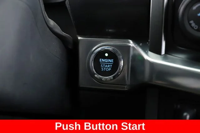 Used 2023 White Ford Lariat image 23