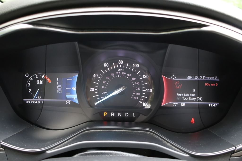 2020 Ford Fusion SE - Photo 28