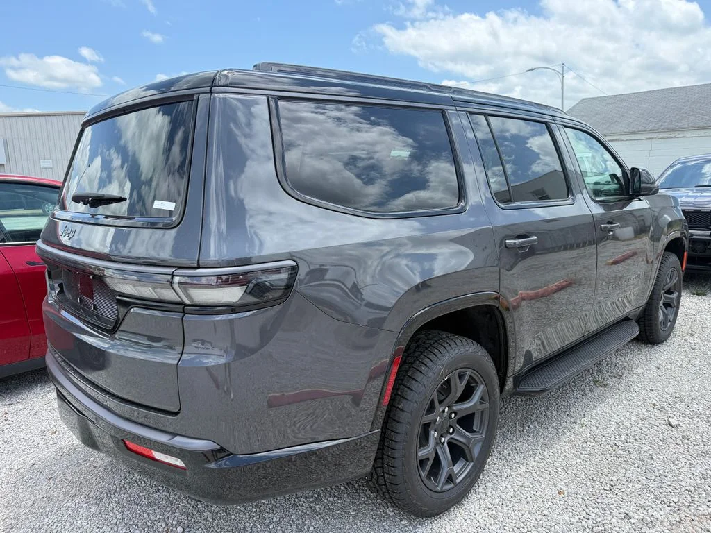 New 2026 Gray Jeep Upland image 7