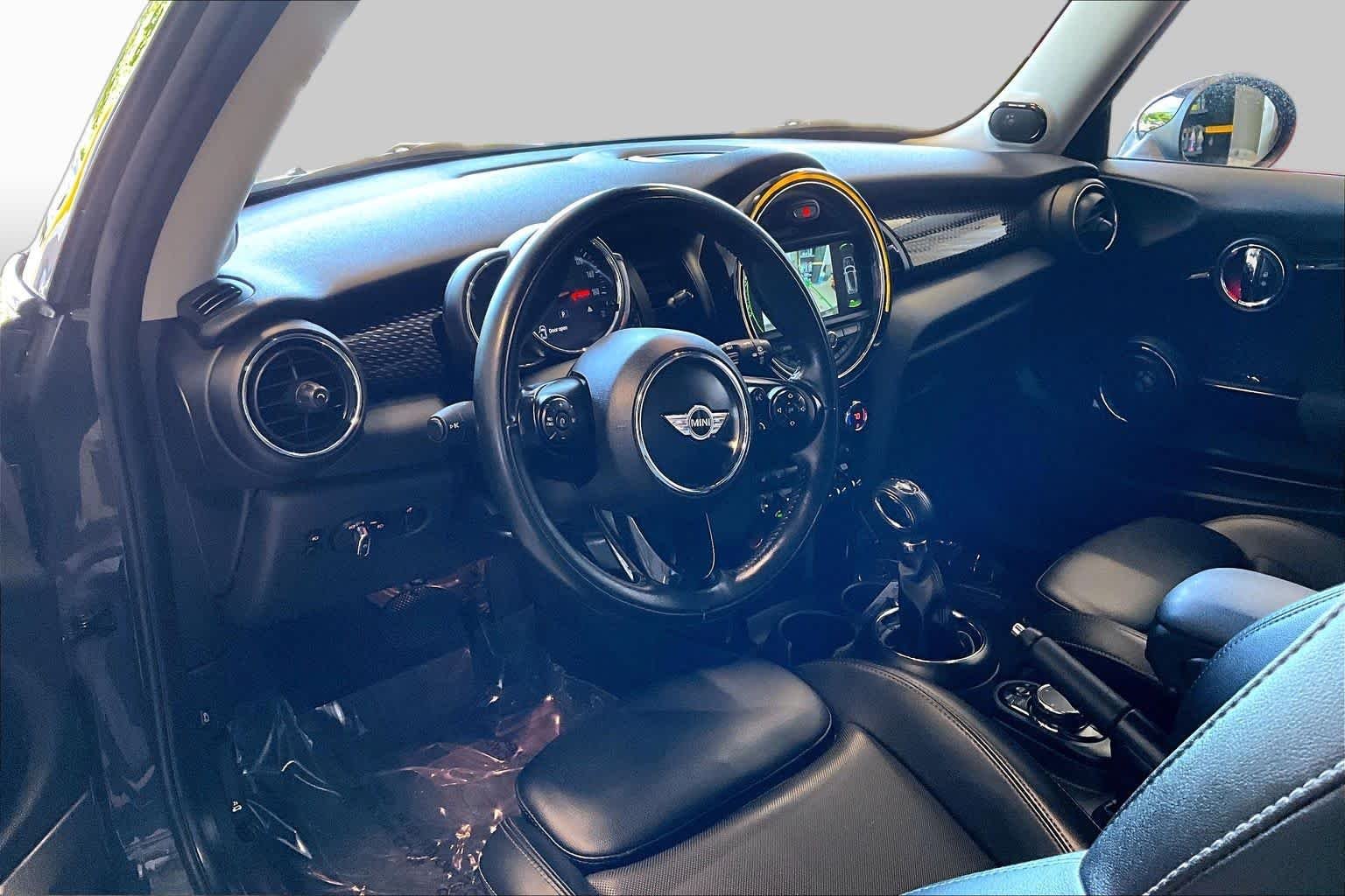 Used 2018 Thunder Grey Metallic MINI Cooper S image 18