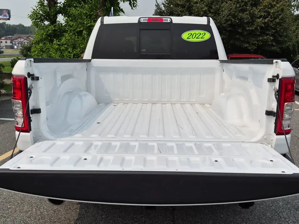 Used 2022 Bright White Clearcoat Ram Big Horn image 21