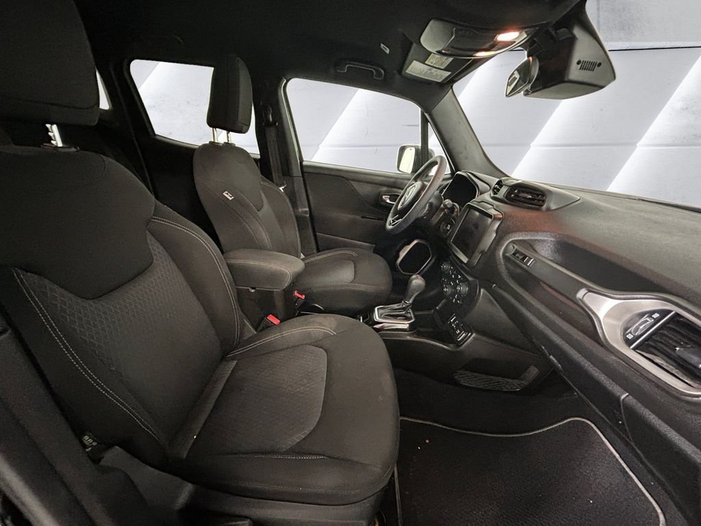 Used 2021 Black Jeep Latitude image 13