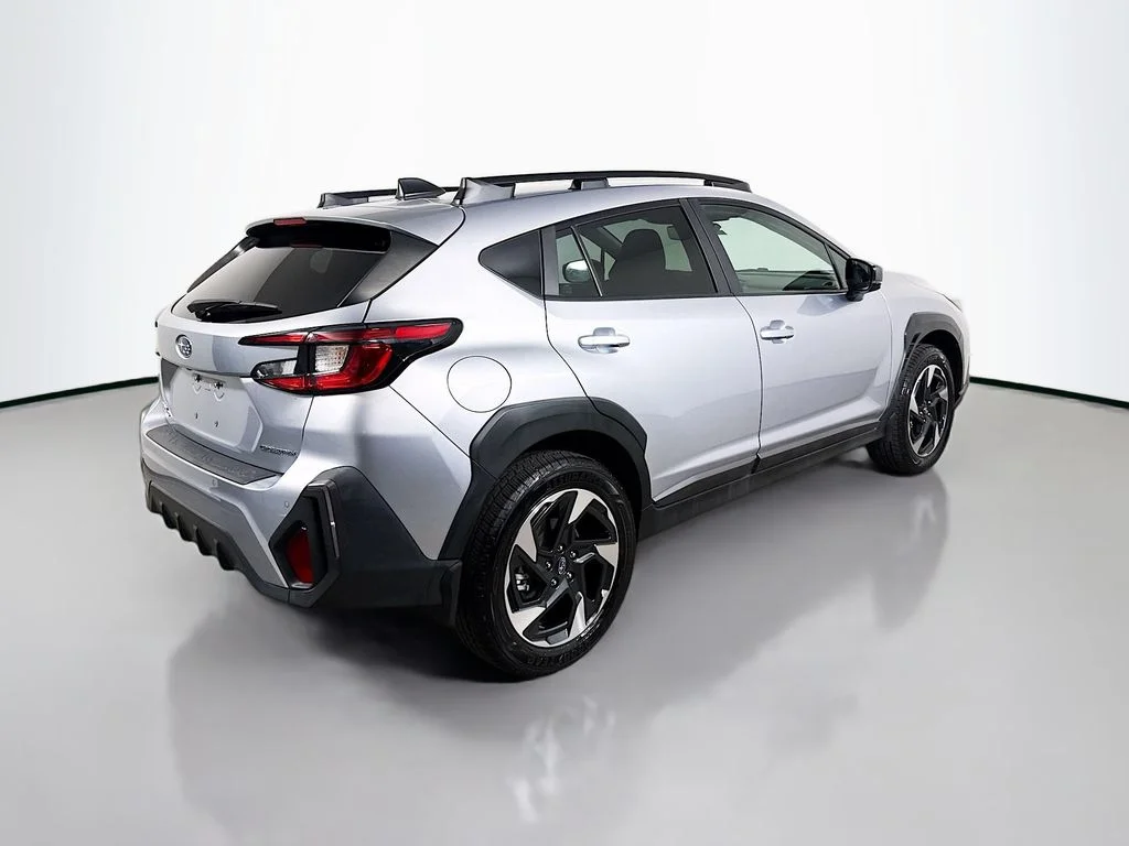 Used 2024 Ice Silver Metallic Subaru Limited image 7