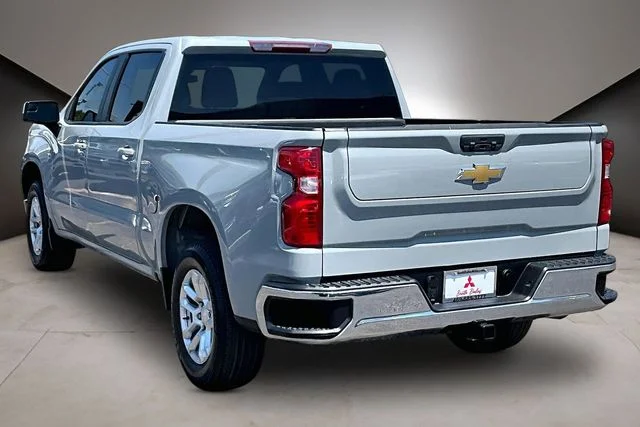 Used 2024 White Chevrolet LT image 4