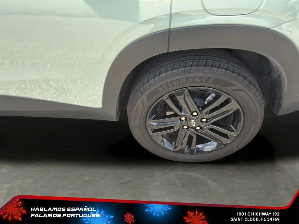 Used 2025 Cacti Green Chevrolet ACTIV image 11