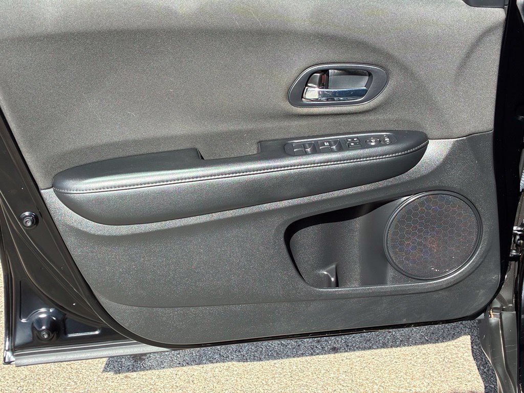 Used 2022  Honda LX image 12