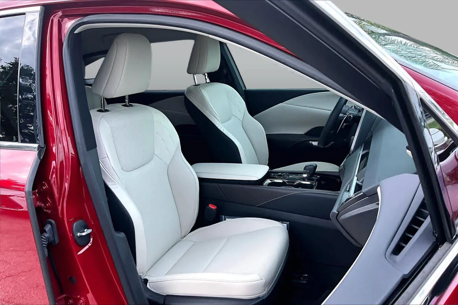 Certified Used 2024 Matador Red Mica Lexus  image 9