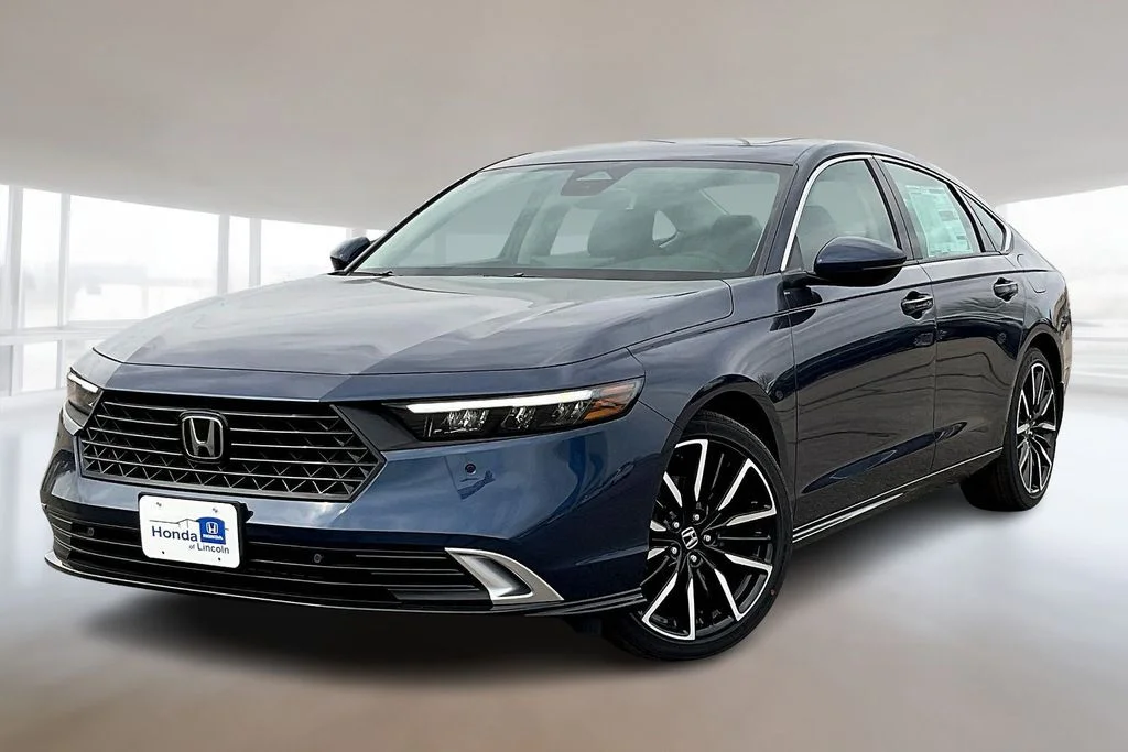2026 Honda Accord Hybrid Touring's photo