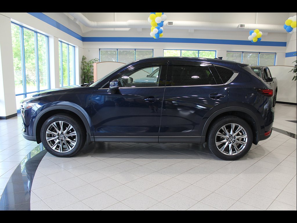 Used 2019 Deep Crystal Blue Mica Mazda Signature image 8