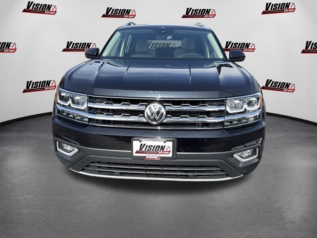 Used 2019 Black Volkswagen SEL image 2