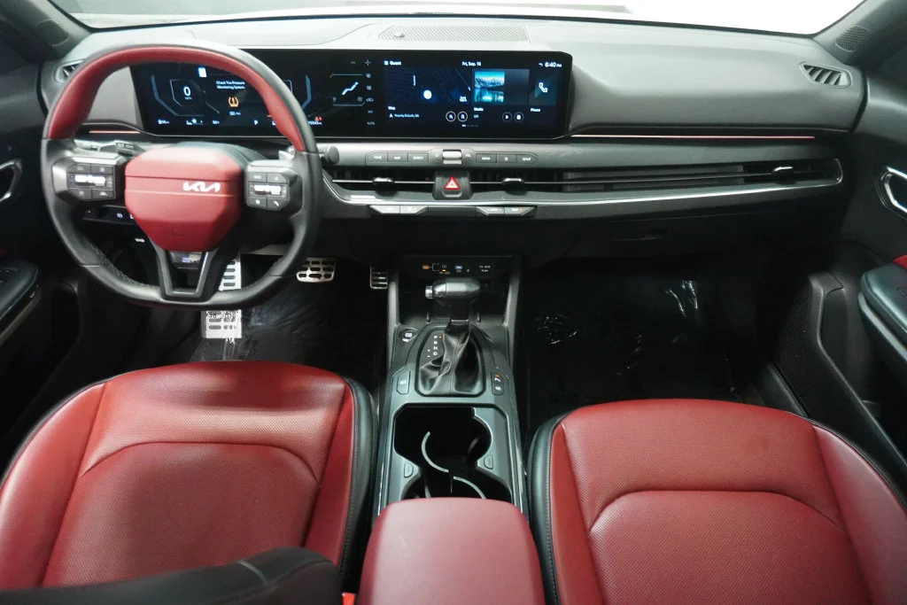 Used 2025 Black Kia GT-Line Turbo image 12