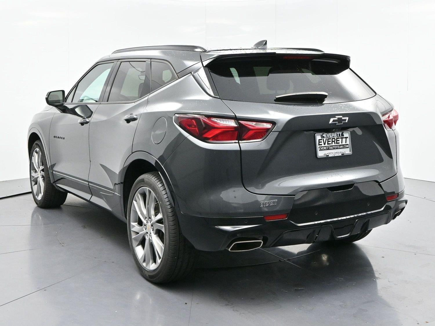 Used 2020 NIGHTFALL GRAY METALLIC Chevrolet RS image 5