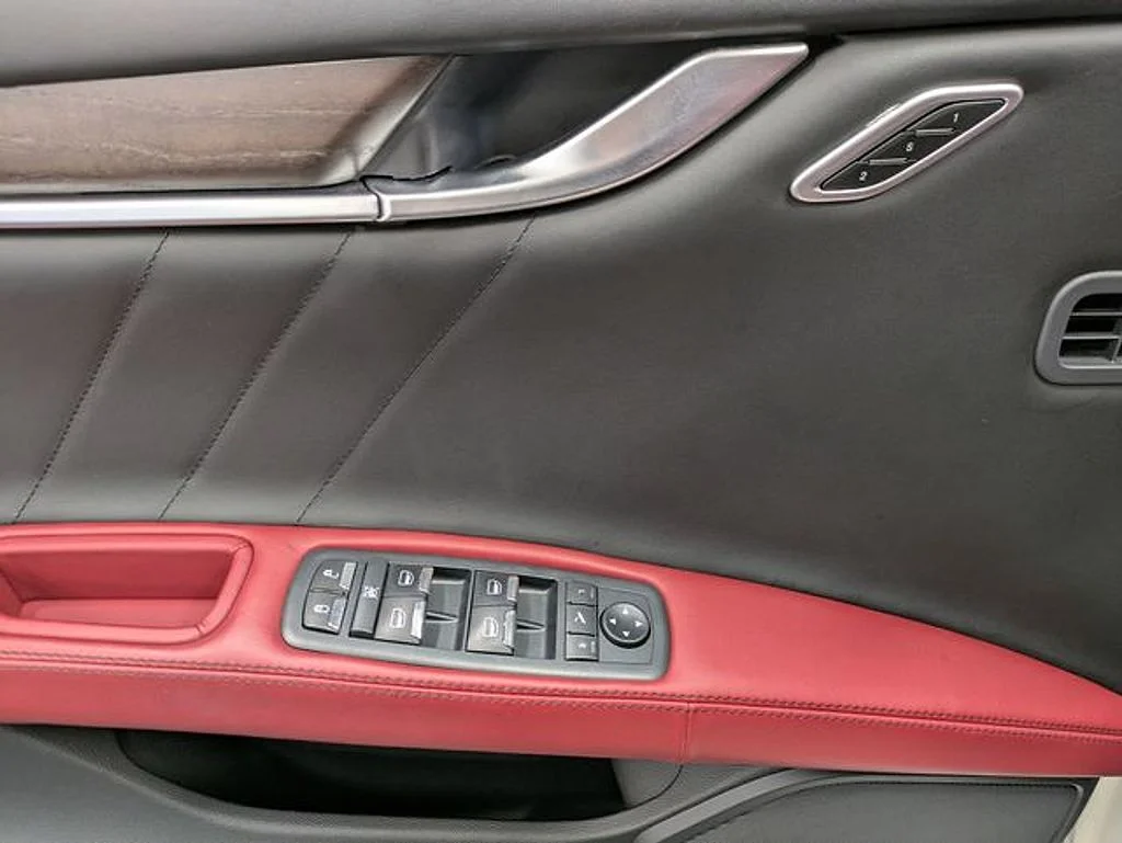 Used 2019  Maserati  image 9