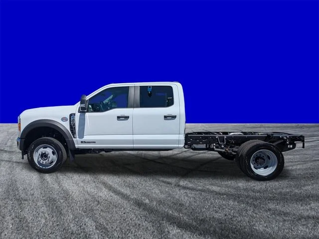 New 2026 Oxford White Ford F-450® XL image 6