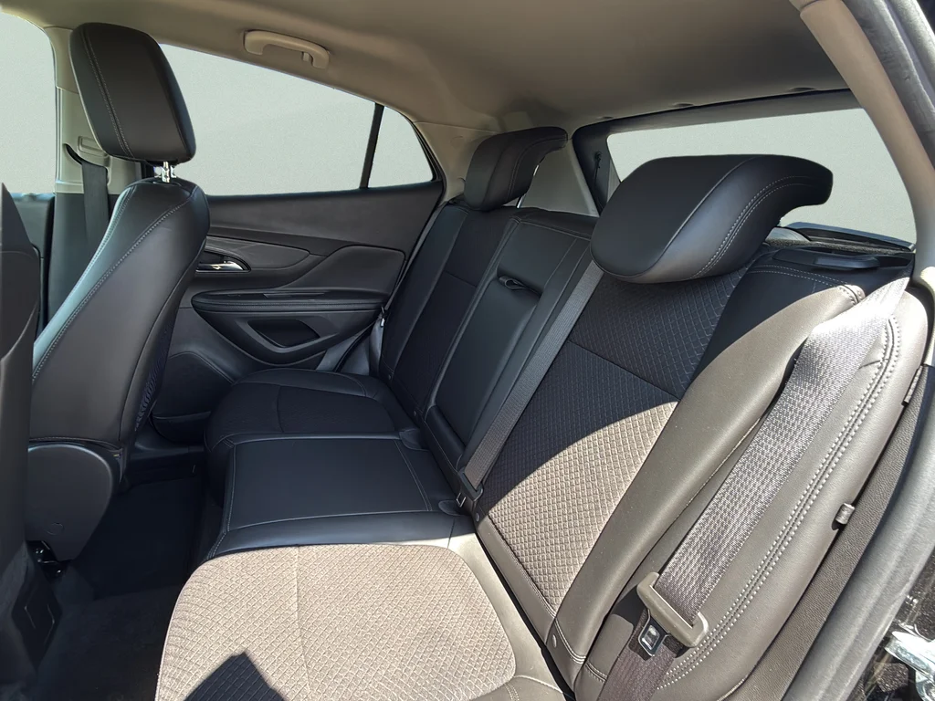 Used 2021 Ebony Twilight Metallic Buick Preferred image 21
