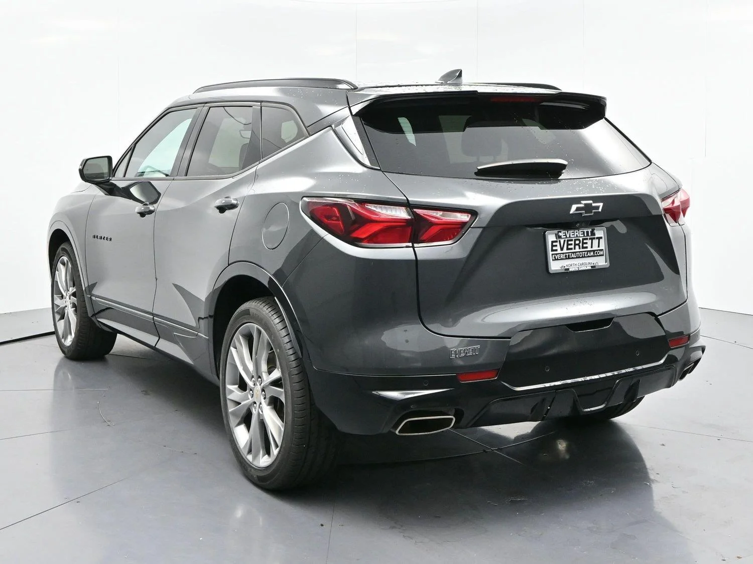 Used 2020 NIGHTFALL GRAY METALLIC Chevrolet RS image 5