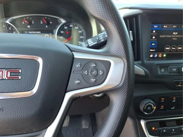 Used 2023 White GMC SLE image 24