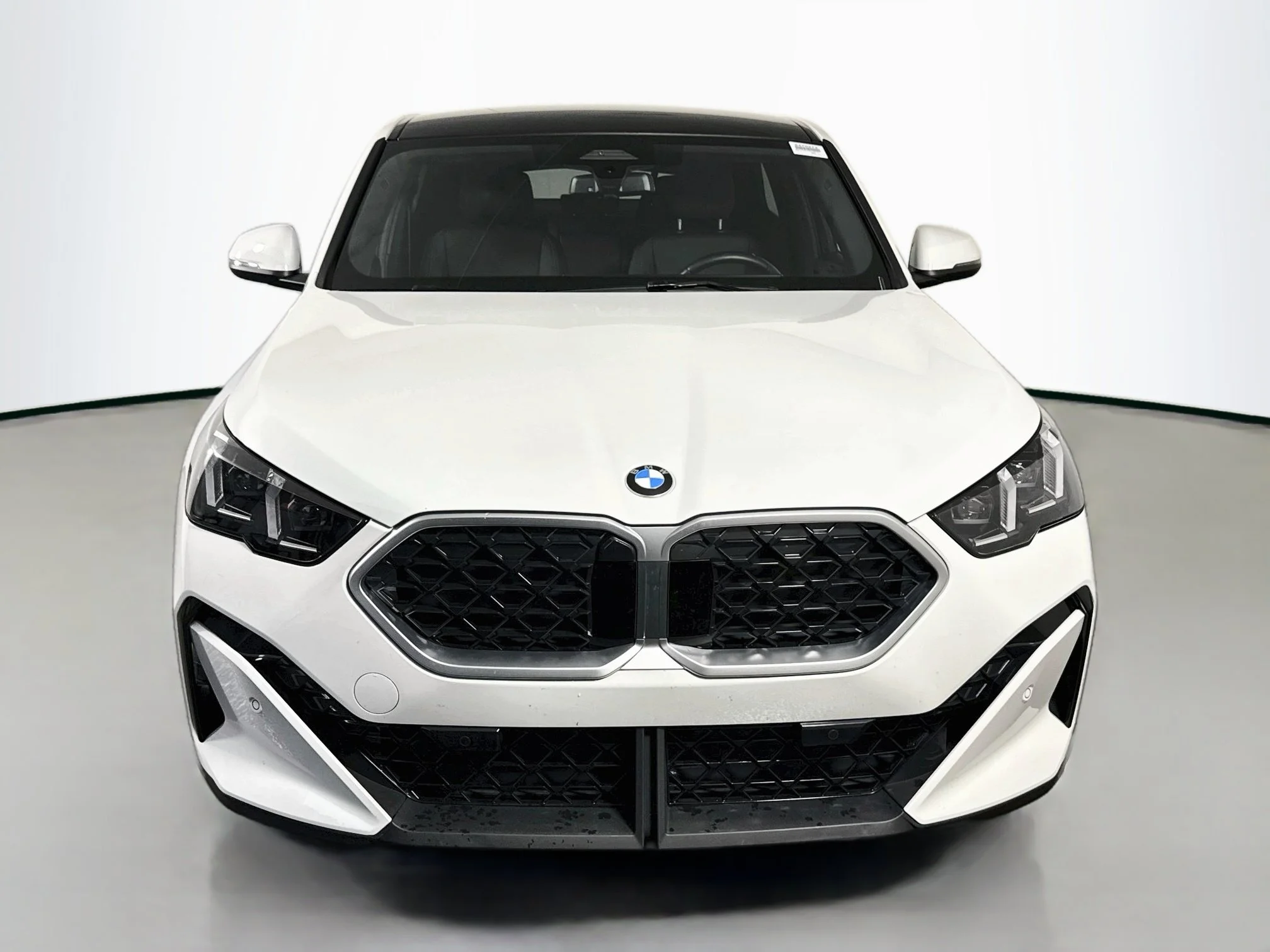 Used 2026 Alpine White BMW xDrive28i image 2
