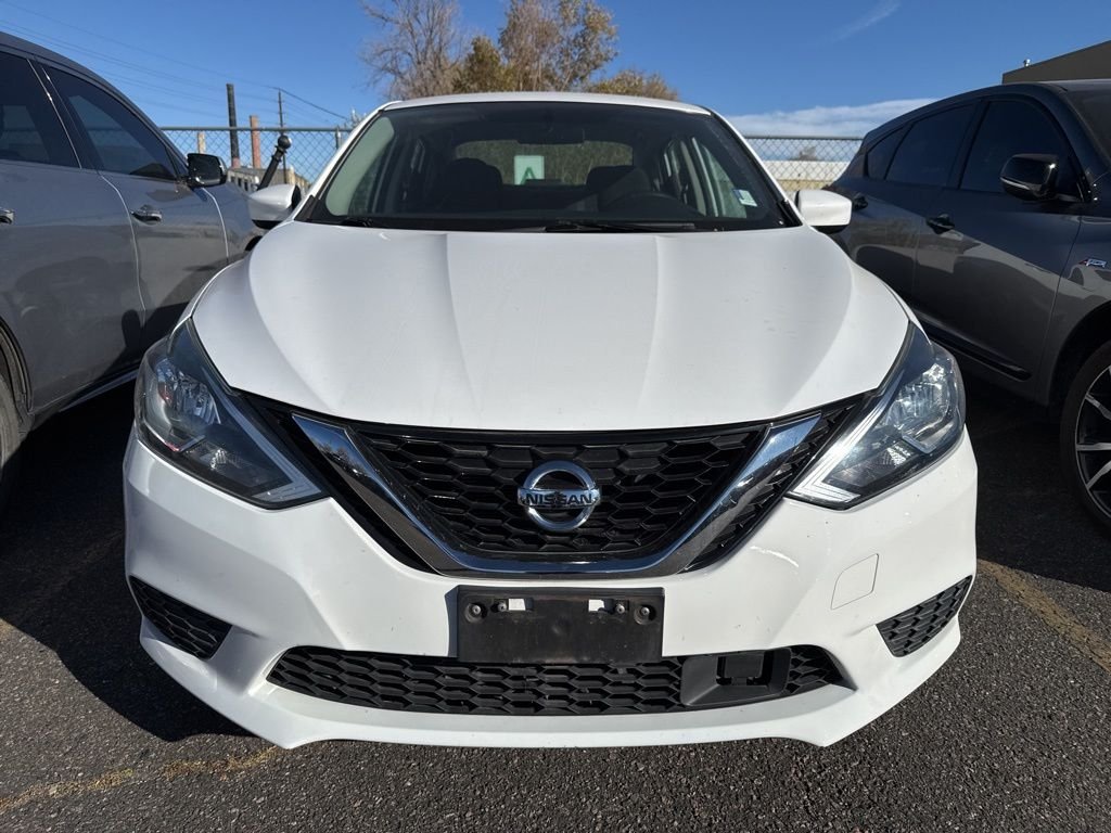2019 Nissan Sentra SV photo 3
